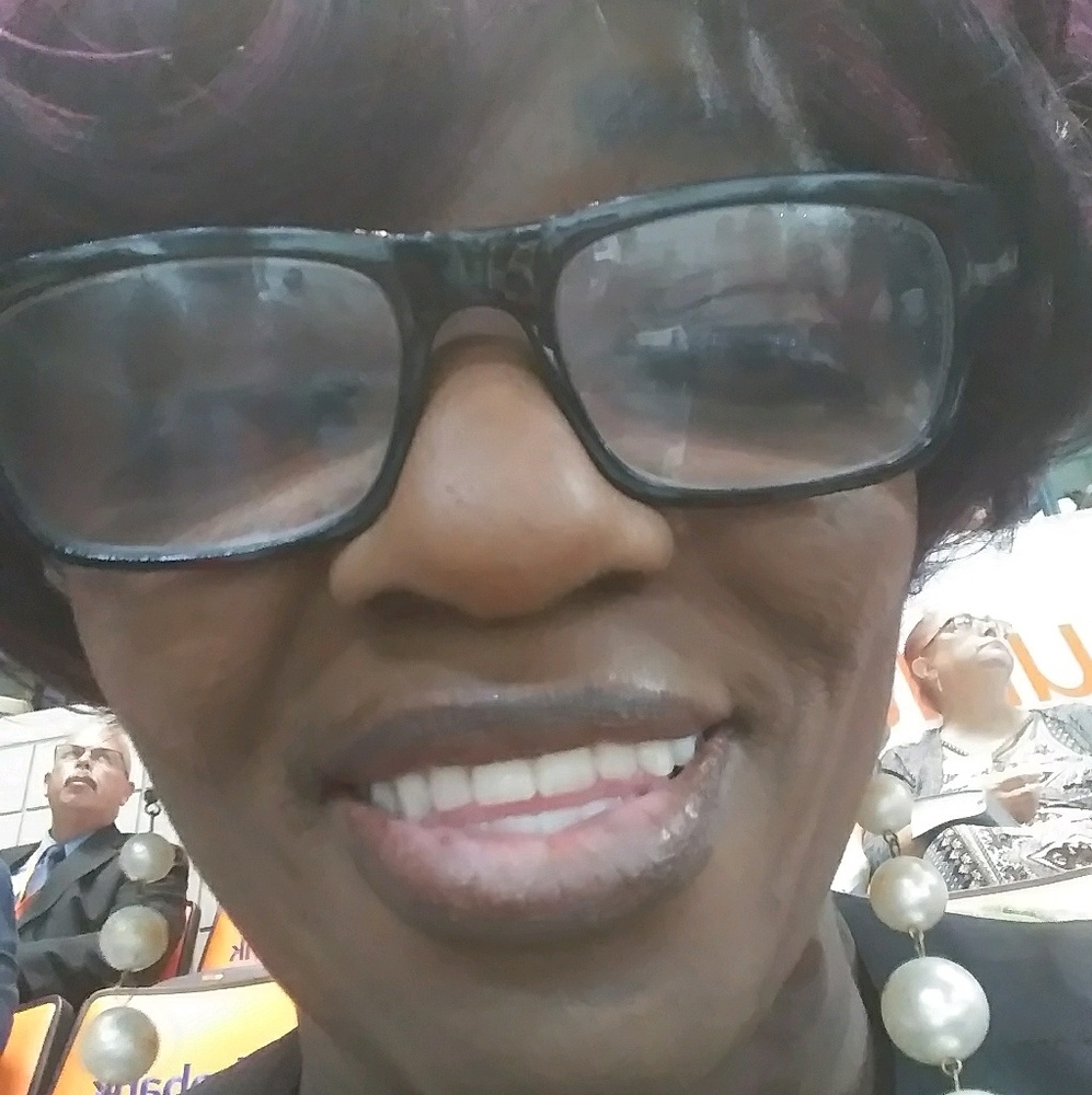 Meet your Posher, Rochelle